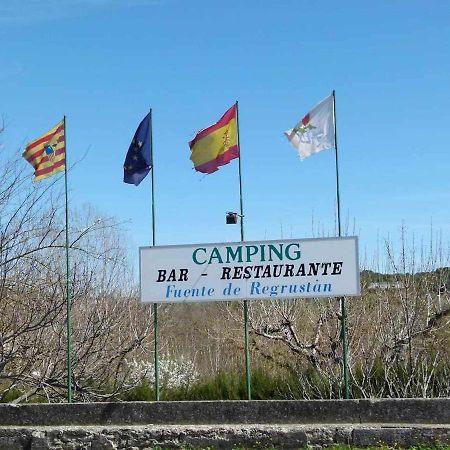Bungalow & Camping Fuente De Regrustan Graus Luaran gambar
