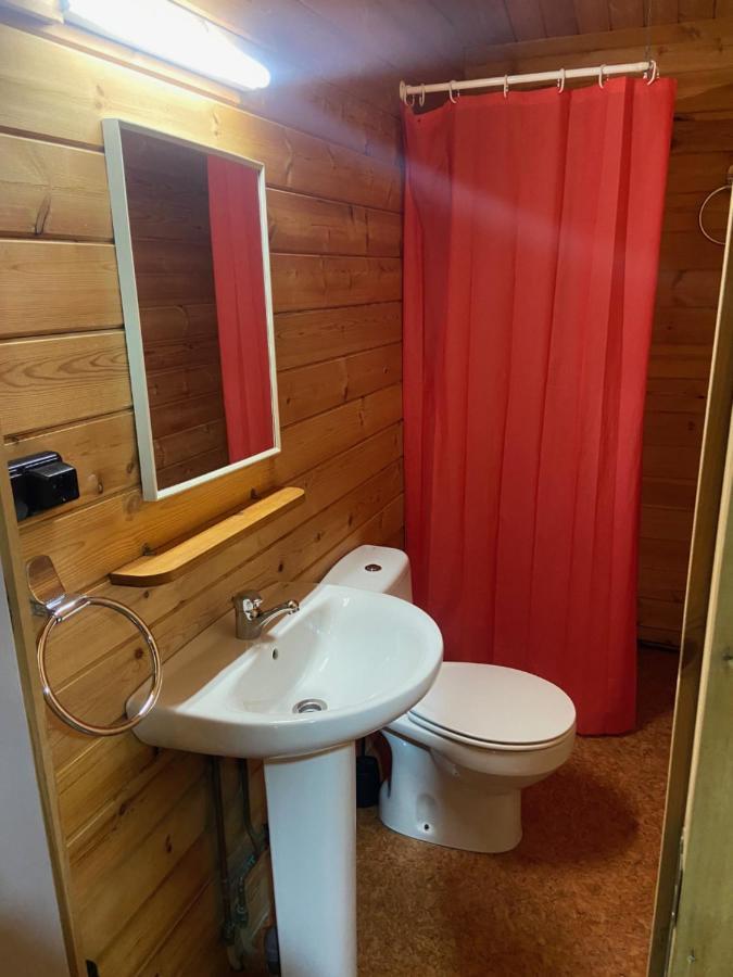 Bungalow & Camping Fuente De Regrustan Graus Luaran gambar