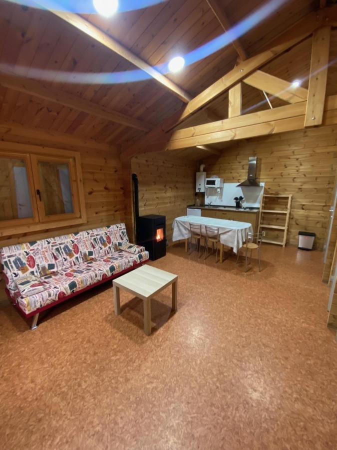 Bungalow & Camping Fuente De Regrustan Graus Luaran gambar